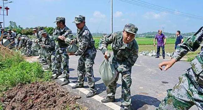 醴陵|軍地聯合錘煉防汛應急&ldquo;硬功&rdquo;